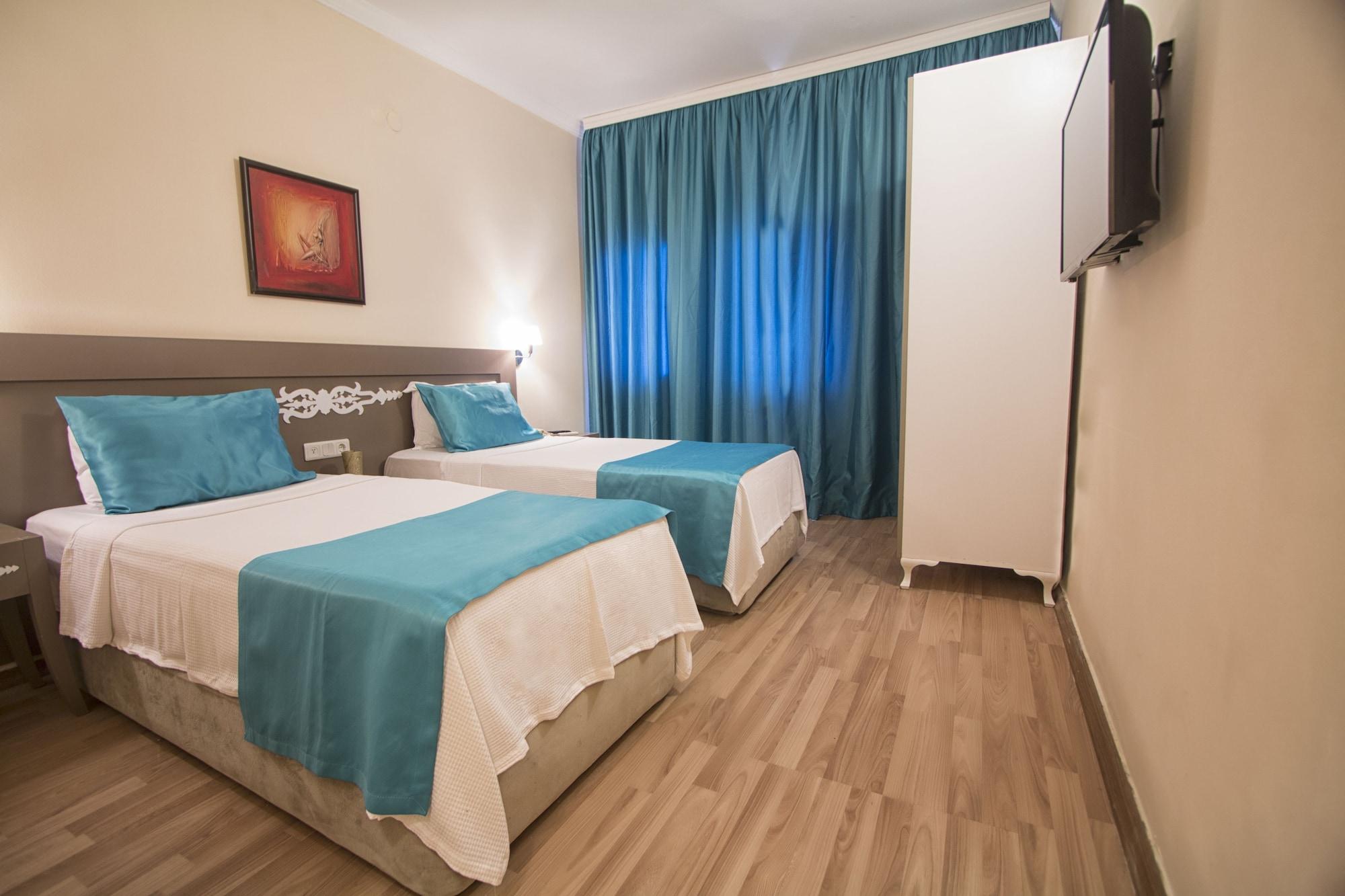 Sky Vela Hotel & Suites Гюмбет Екстериор снимка