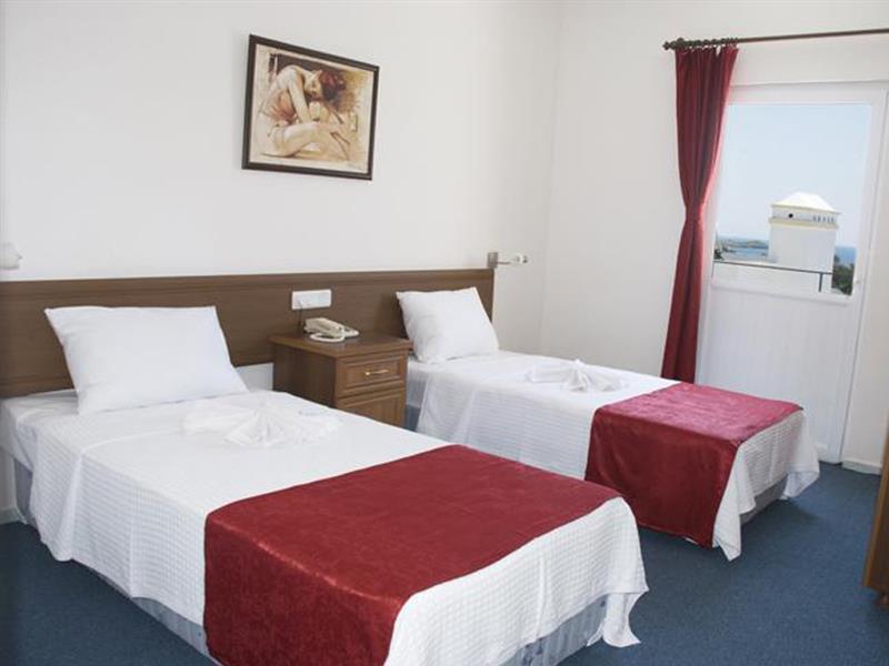 Sky Vela Hotel & Suites Гюмбет Екстериор снимка